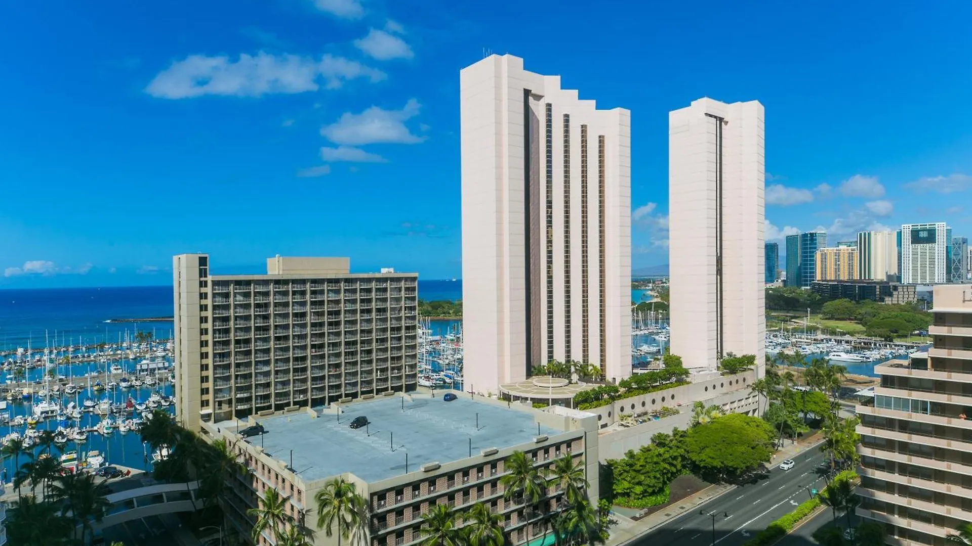 Apartment Discovery Bay One Bedroom Condos With Kitchen & Free Wifi! Honolulu