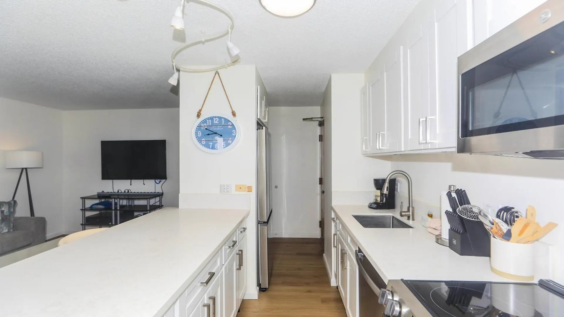 Apartment Discovery Bay One Bedroom Condos With Kitchen & Free Wifi! Honolulu